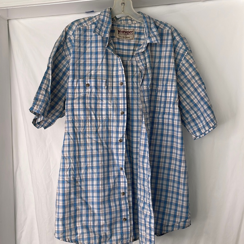 XL Wrangler, rugged wear wrinkle resist button-down short sleeve AS IS